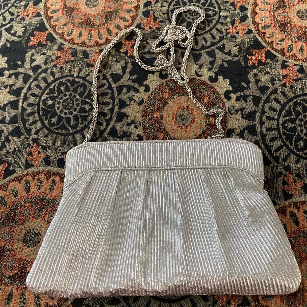 Women’s clutch